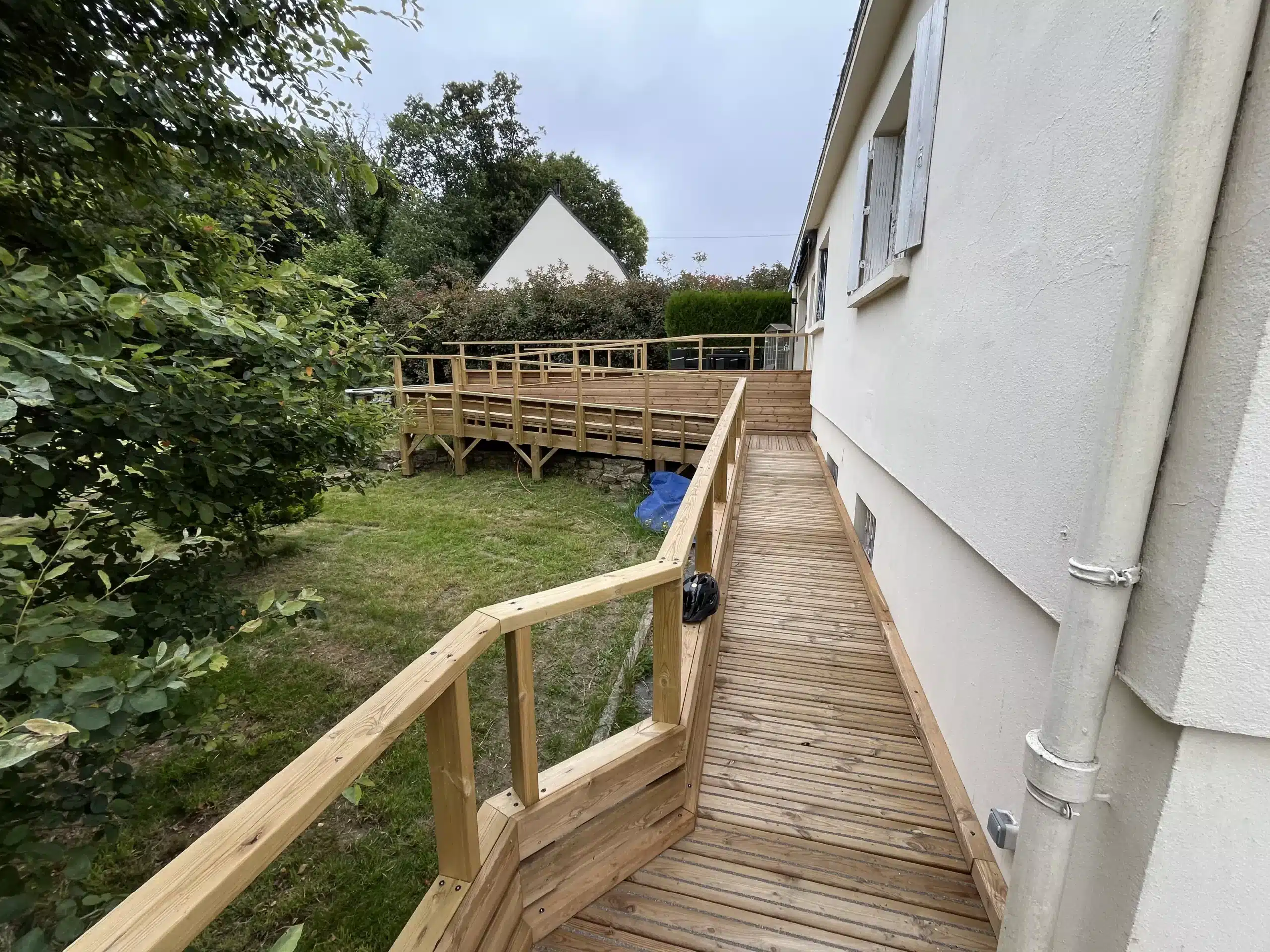 rampe et terrasse en bois sur Hennebont